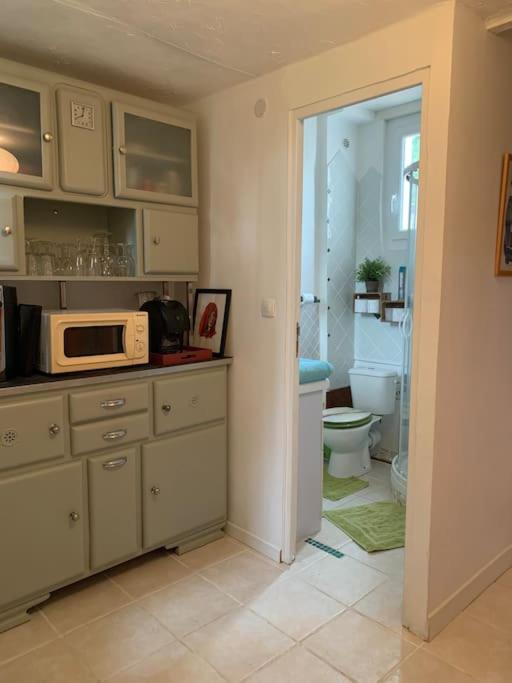 Studio En Duplex Independant Бриньол Екстериор снимка