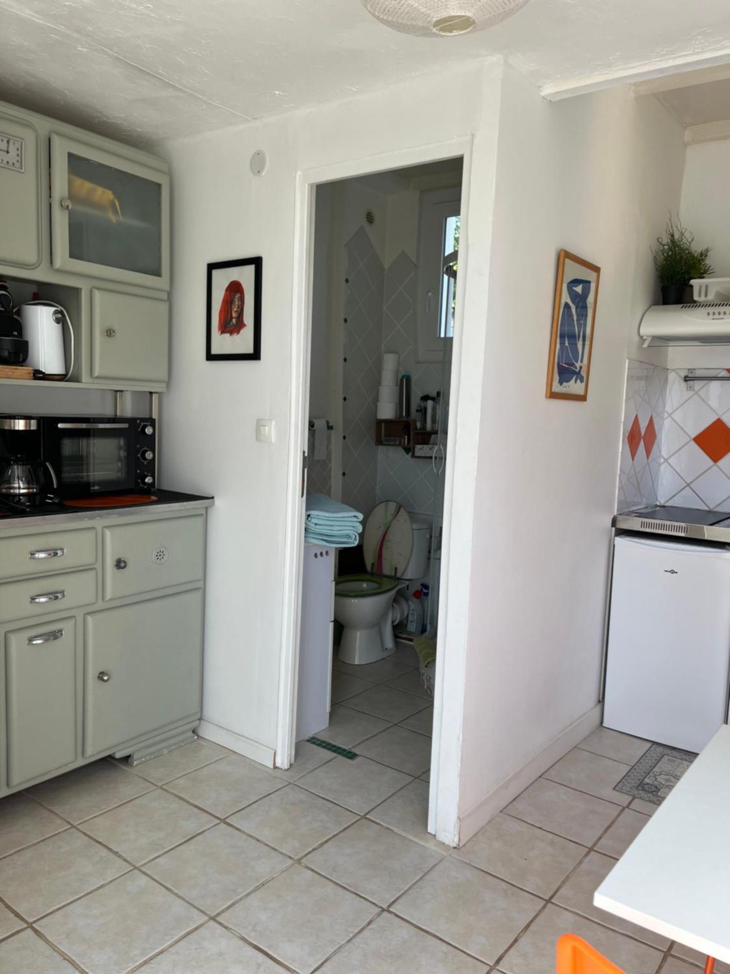 Studio En Duplex Independant Бриньол Екстериор снимка